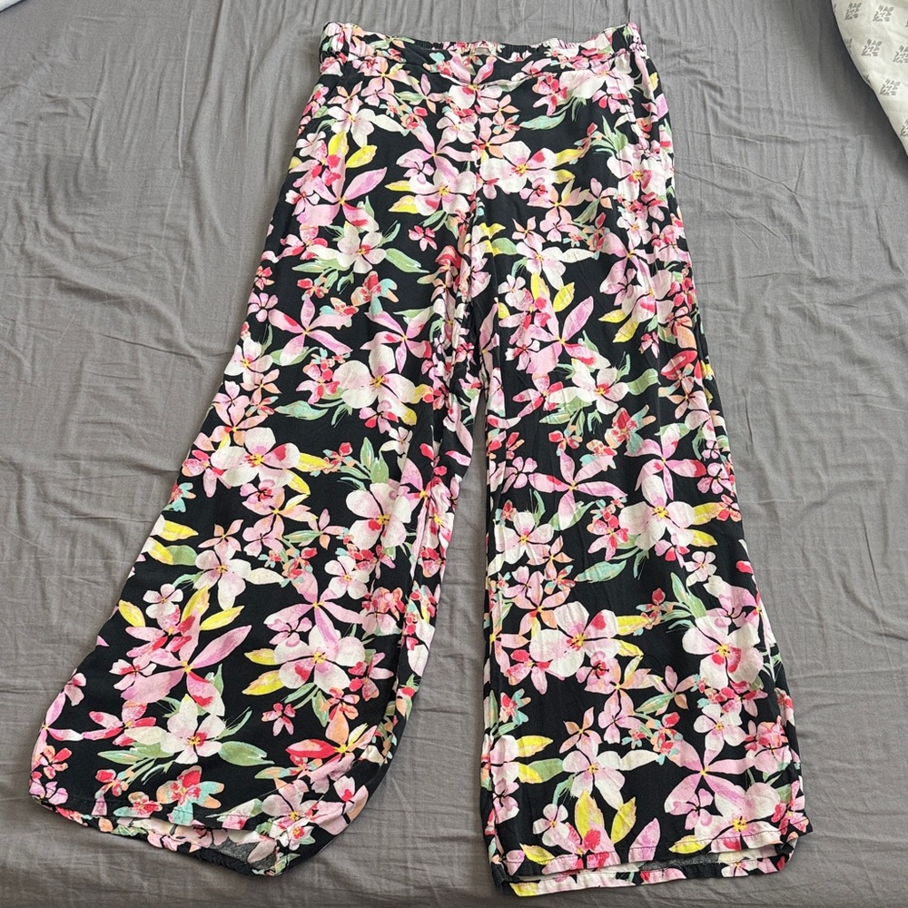 Roxy Floral Black and Pink Wide-Leg Pants